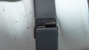 Jawbone Up3 리뷰: 일단 걸쇠가 걸리면 걸쇠가 단단히 고정됩니다.