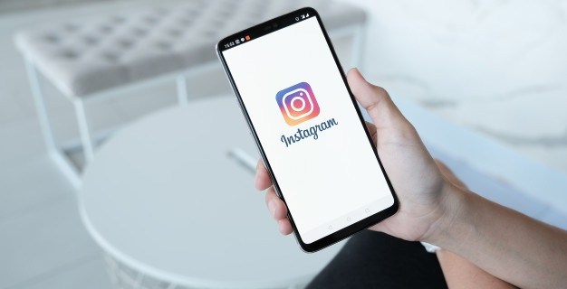 Instagram iPhone 또는 Android 앱에서 계정을 제거하는 방법